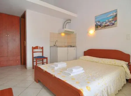 Apartament Iris Prínos