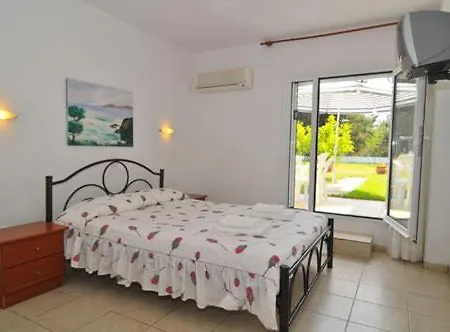 Apartament Iris Prínos